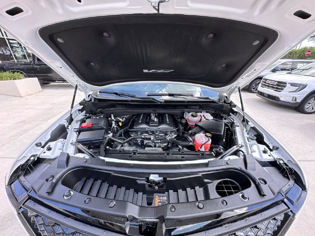 Certified 2025 Cadillac Escalade ESV V AWD/4WD image 36