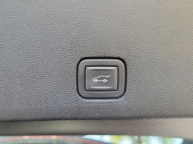 Certified 2023 Cadillac XT6 Premium Luxury image 21