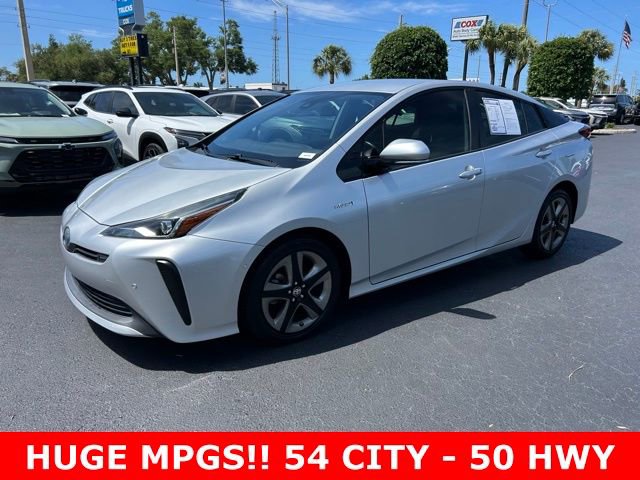 Used 2019 Toyota Prius XLE image 3