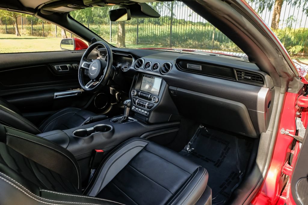Used 2019 Ford Mustang GT Premium w/ GT Performance Package RWD image 16