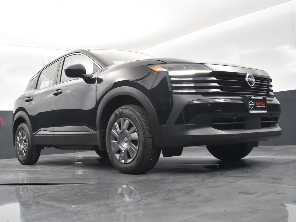 Used 2025 Nissan Kicks S image 34