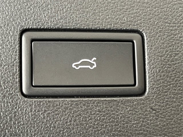 New 2026 Volkswagen Atlas SE image 6