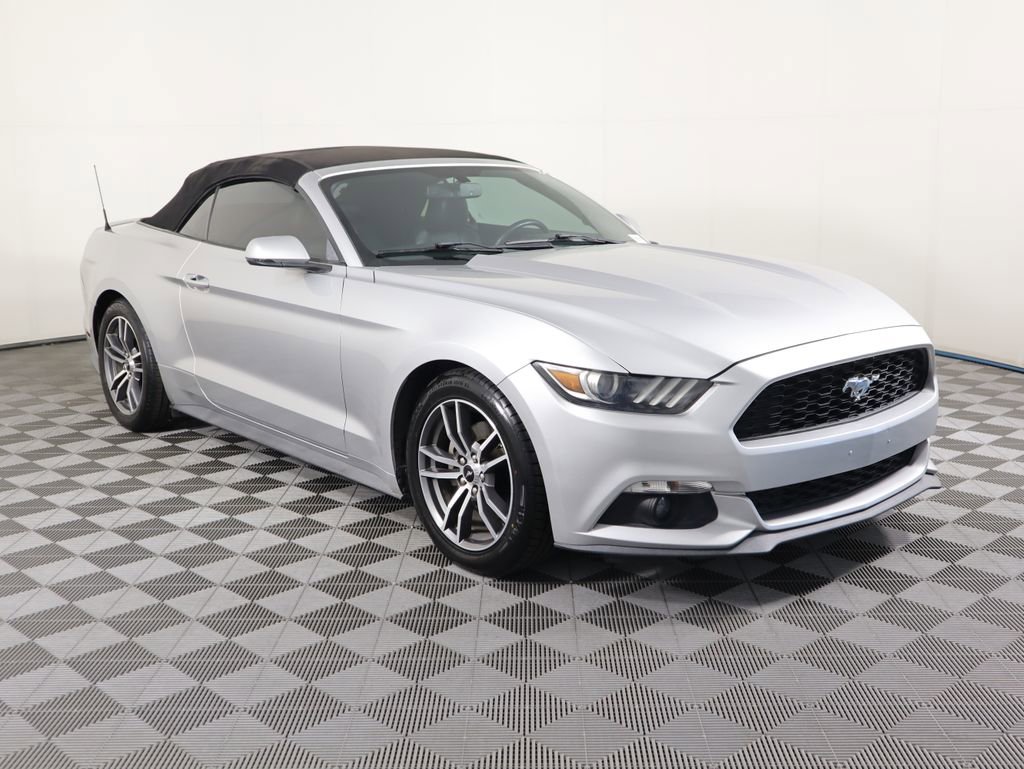 Used 2016 Ford Mustang Premium image 11