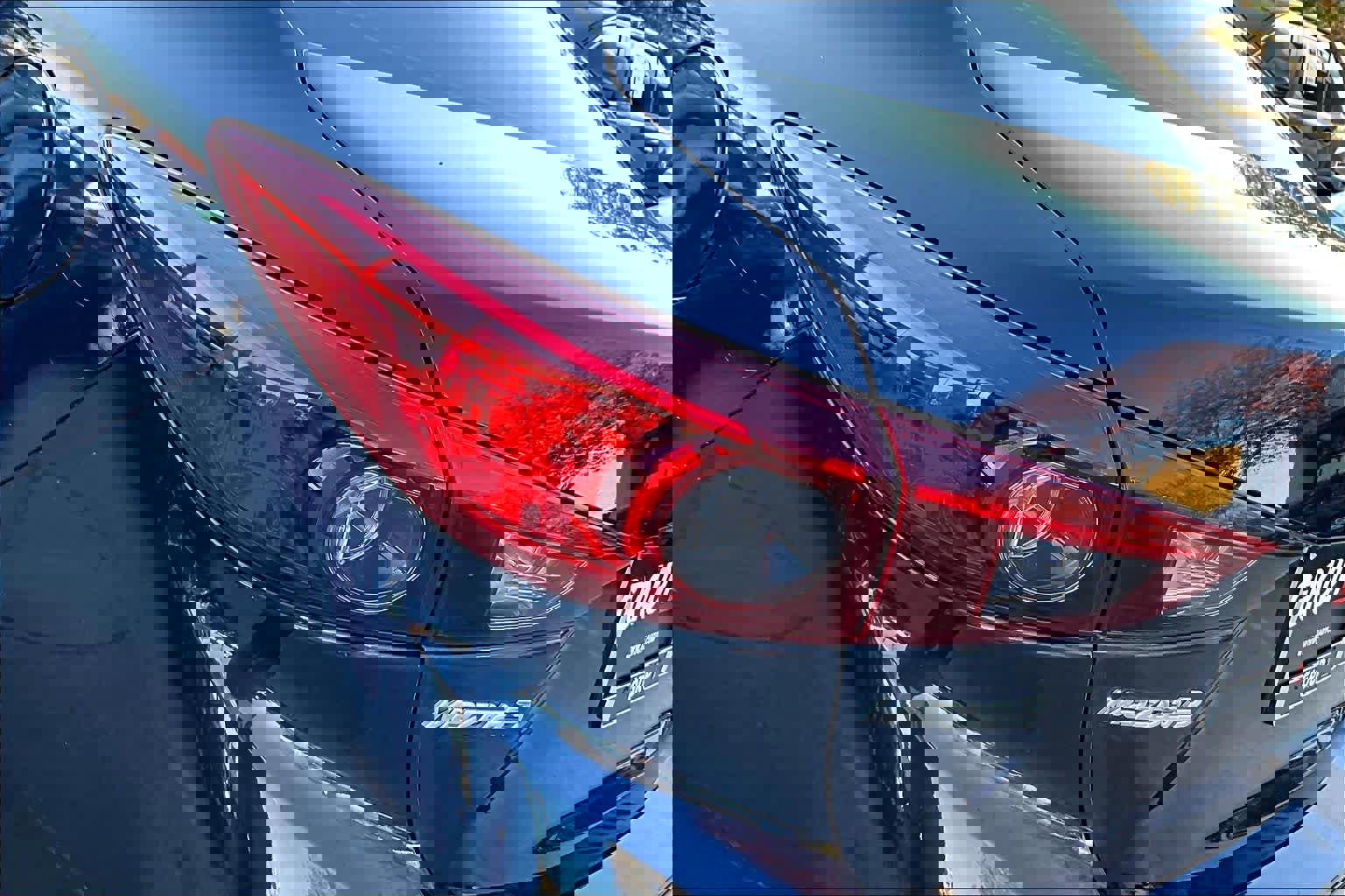 Used 2016 MAZDA MAZDA3 i Sport w/ Preferred Equipment Package image 26