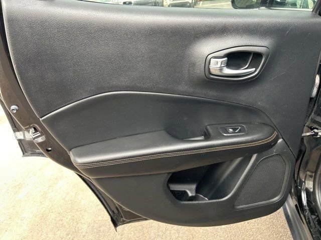 Used 2020 Jeep Compass Limited image 31