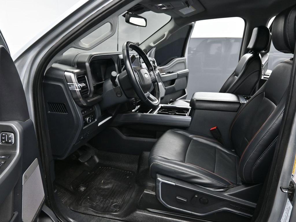 Used 2024 Ford F350 Lariat image 15