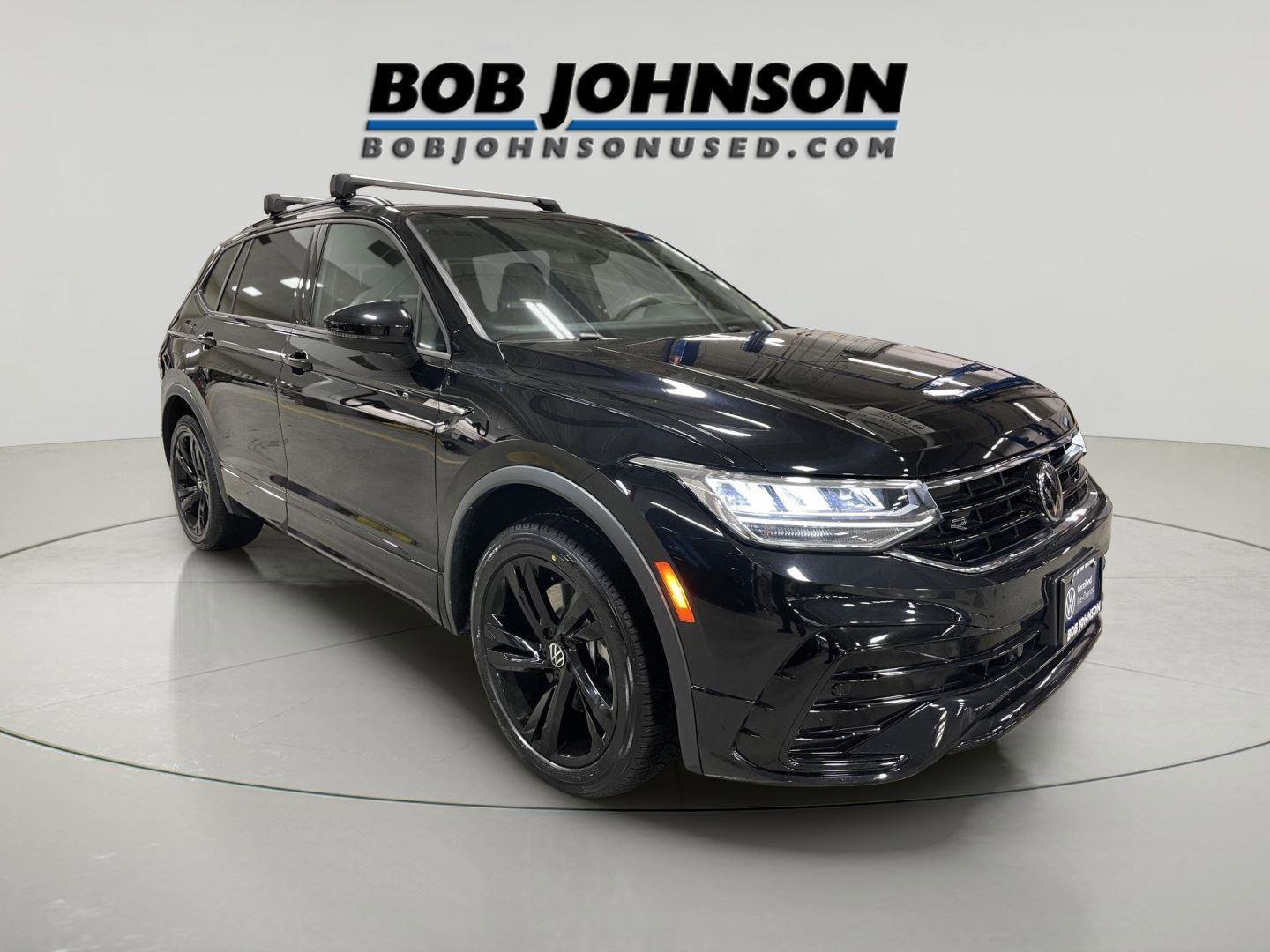 Used 2023 Volkswagen Tiguan SE R-Line image 1