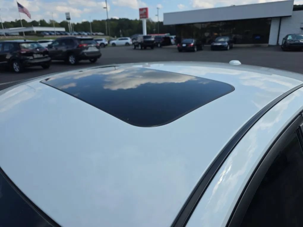 Used 2024 Nissan Altima 2.5 SV w/ SV Premium Package FWD image 13