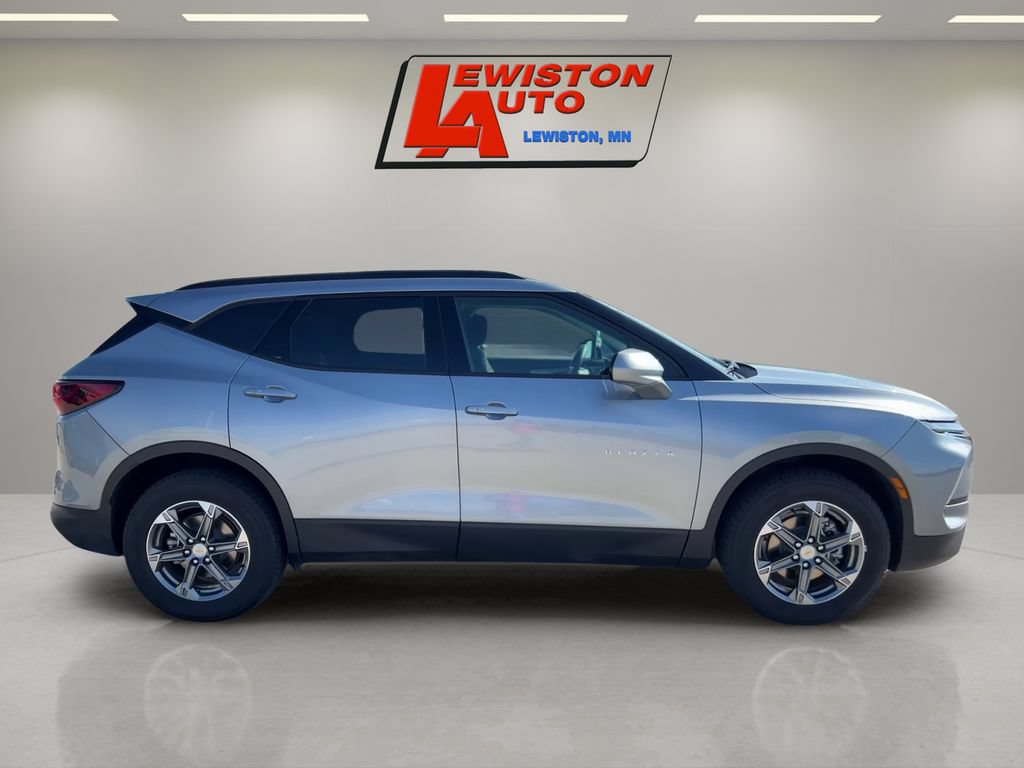 Certified 2025 Chevrolet Blazer LT w/ Convenience Package AWD/4WD image 6