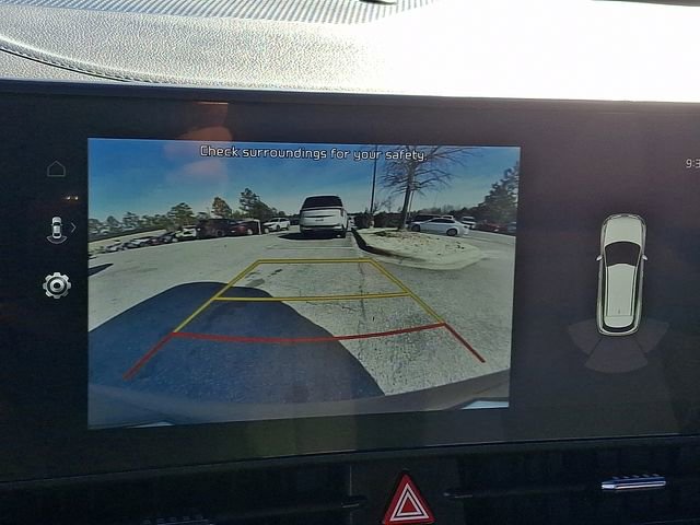 Certified 2025 Kia Sportage EX image 18