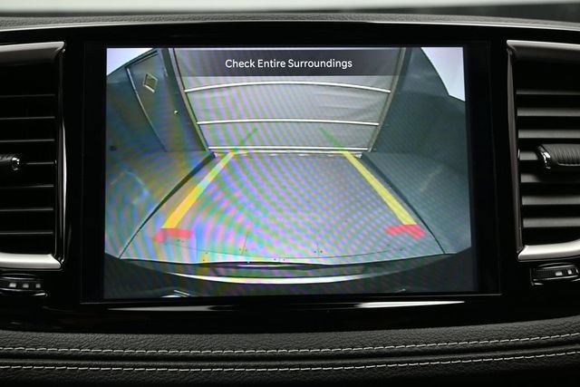 Certified 2022 Chrysler Pacifica Touring-L AWD/4WD image 43