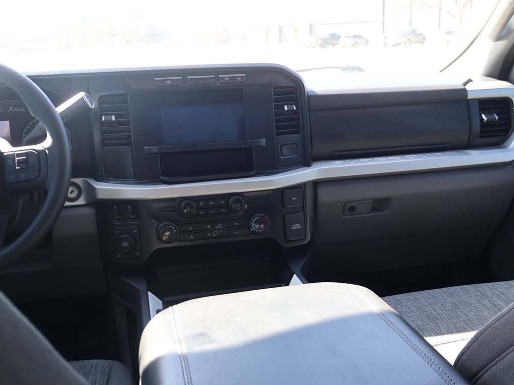 Used 2024 Ford F250 XLT w/ FX4 Off-Road Package image 26