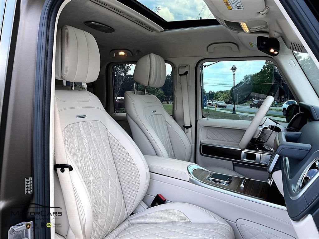 Used 2025 Mercedes-Benz G 63 AMG 4MATIC image 9