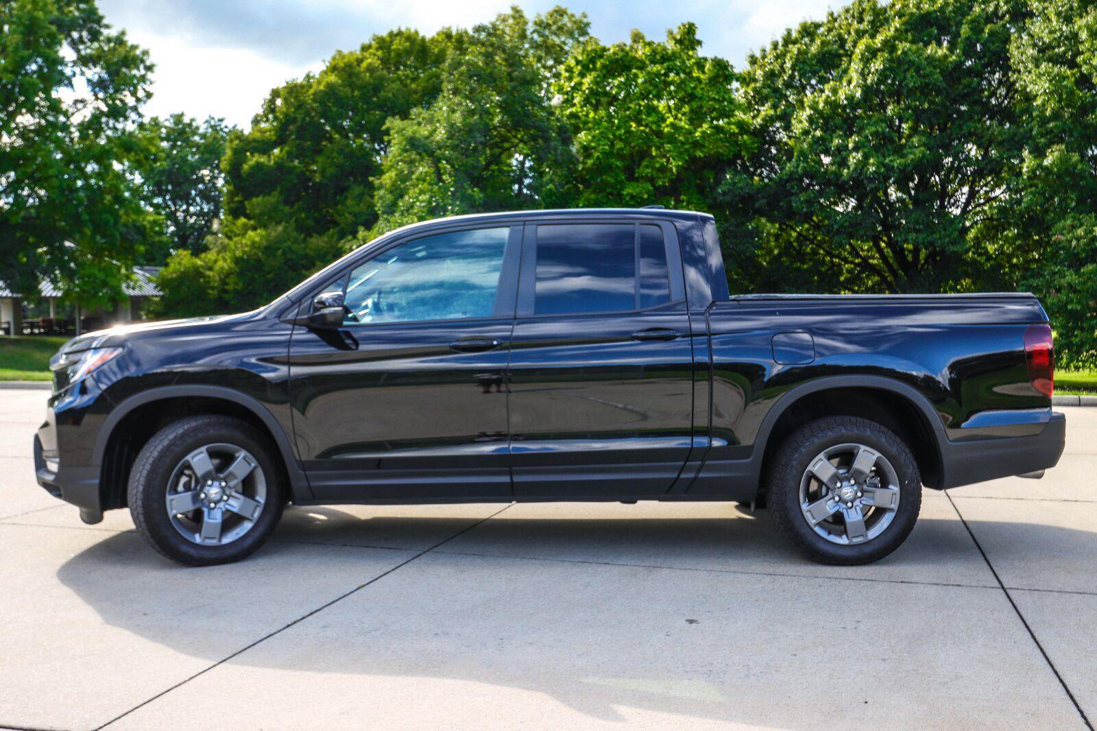 Used 2024 Honda Ridgeline TrailSport image 4