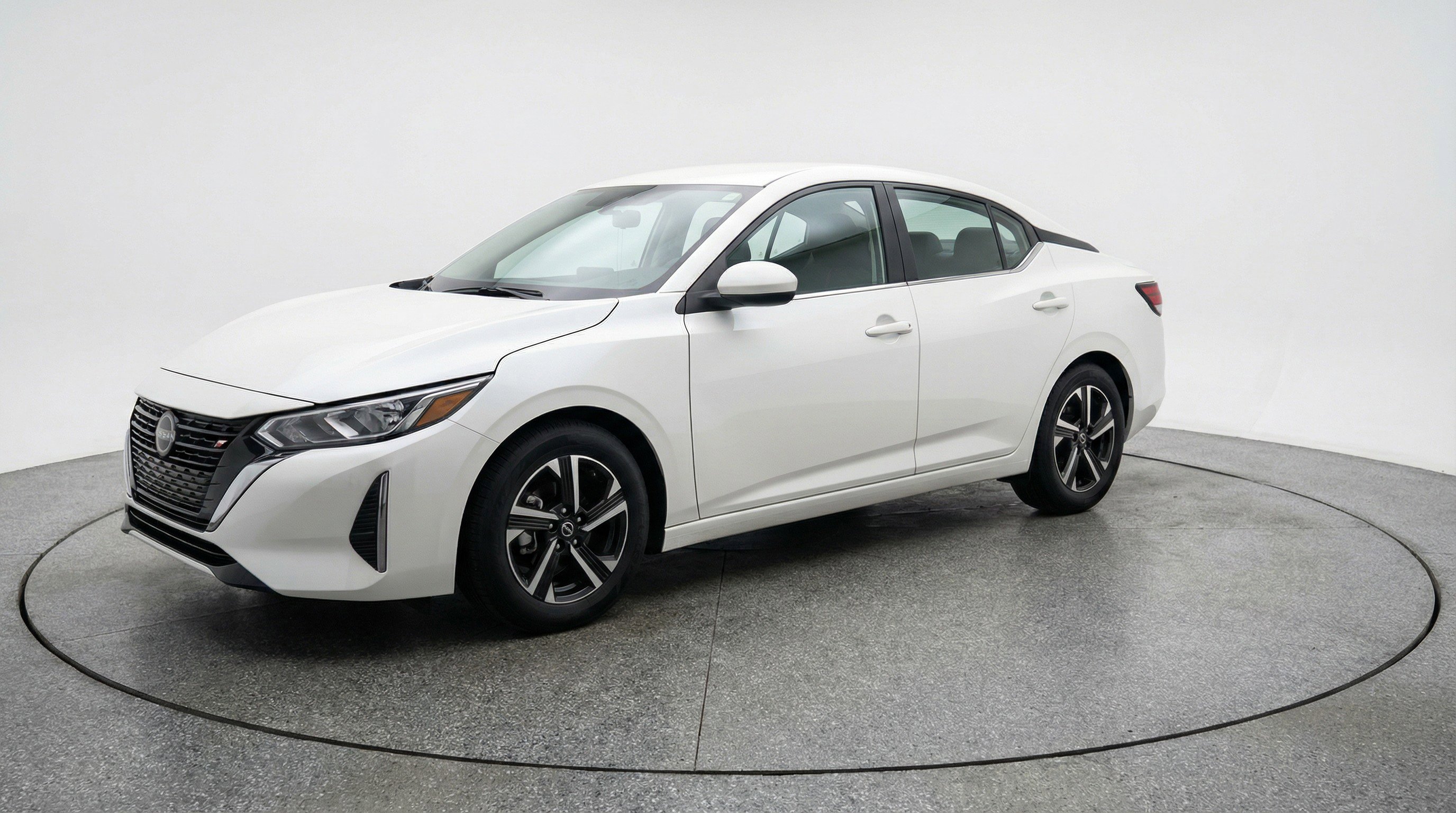 Used 2025 Nissan Sentra SV FWD image 3