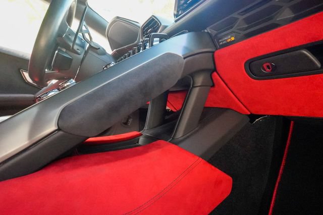 Used 2015 Lamborghini Huracan LP 610-4 AWD/4WD image 86