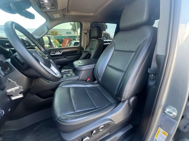 Used 2025 GMC Sierra 2500 Denali w/ Denali Reserve Package AWD/4WD image 5