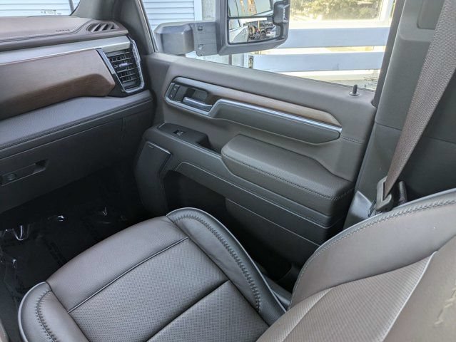 Used 2026 GMC Sierra 2500 Denali w/ Denali Reserve Package AWD/4WD image 17