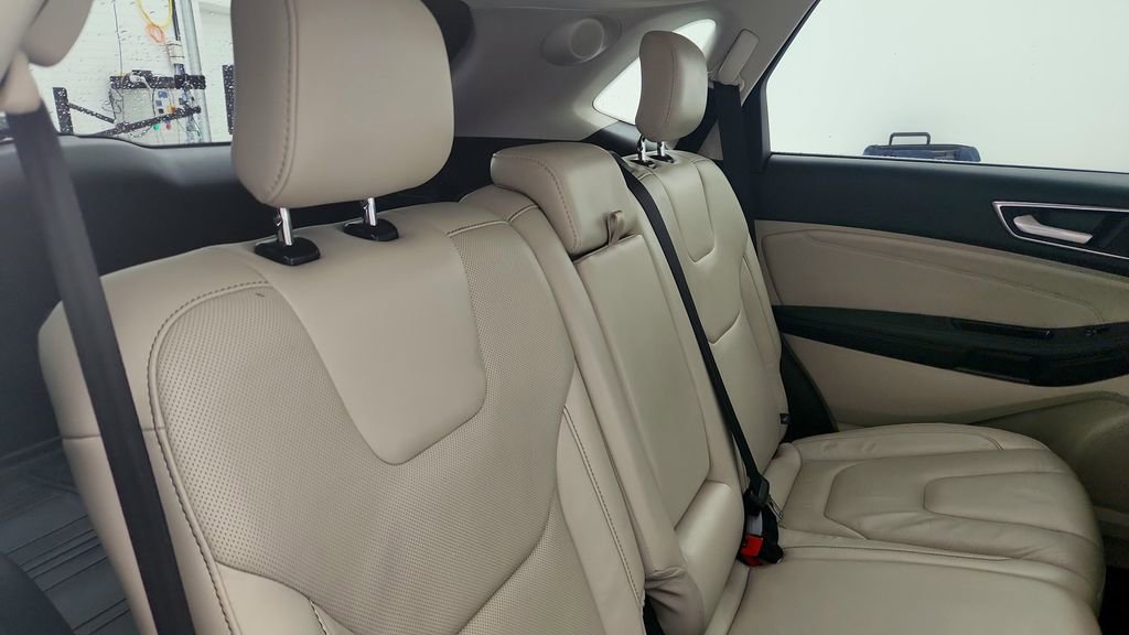 Used 2017 Ford Edge Titanium w/ Equipment Group 301A FWD image 26