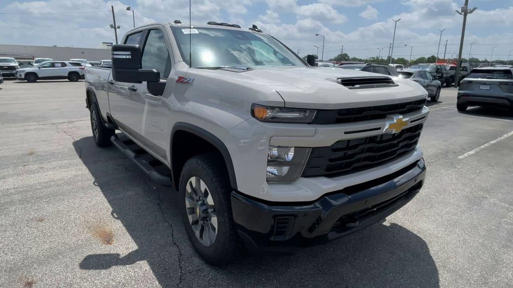 New 2026 Chevrolet Silverado 2500 Custom w/ Custom Value Package AWD/4WD image 4