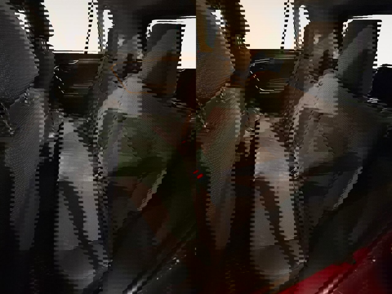 Used 2021 Toyota RAV4 LE image 14