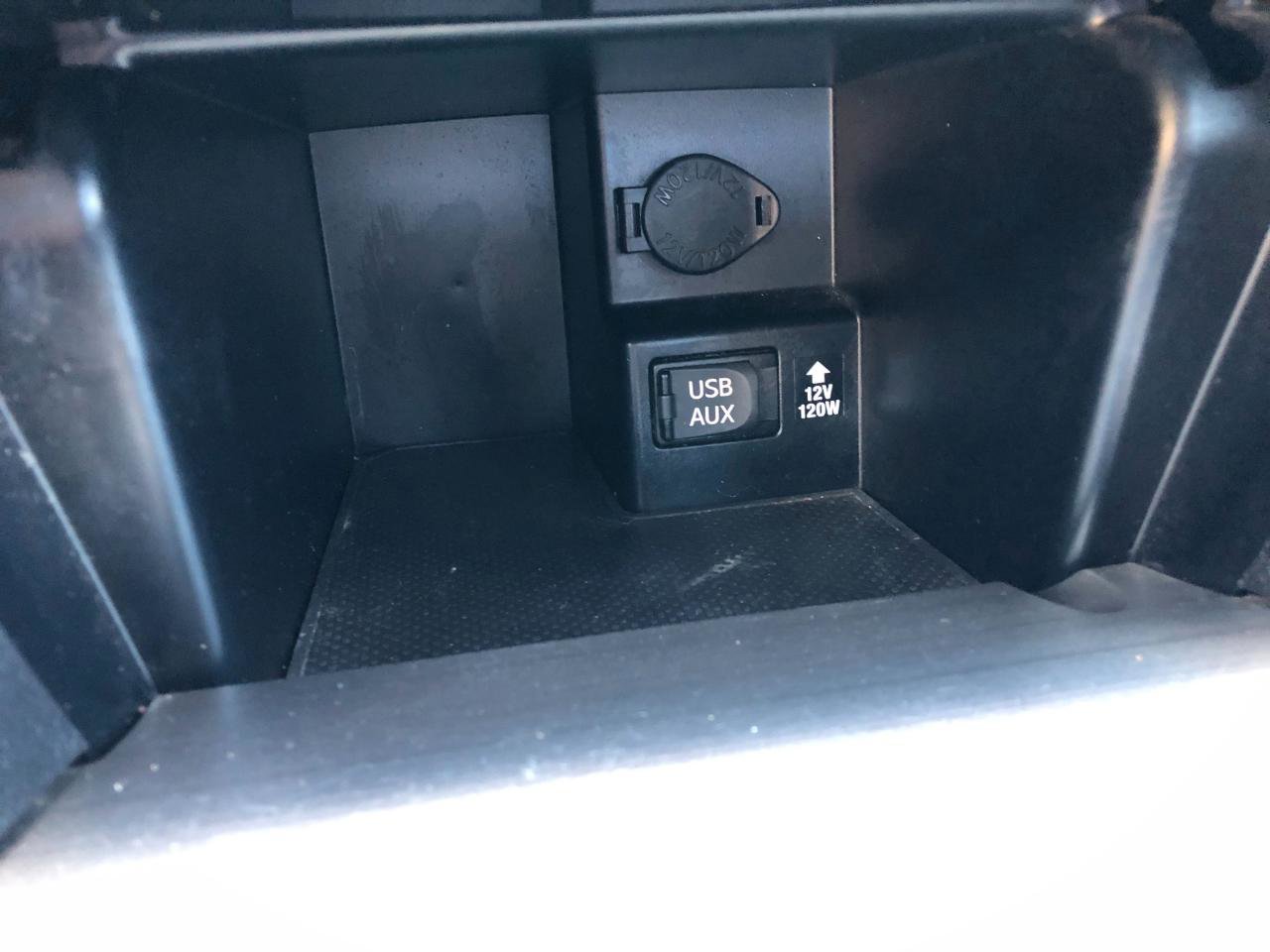 Used 2012 Toyota Camry SE FWD image 25