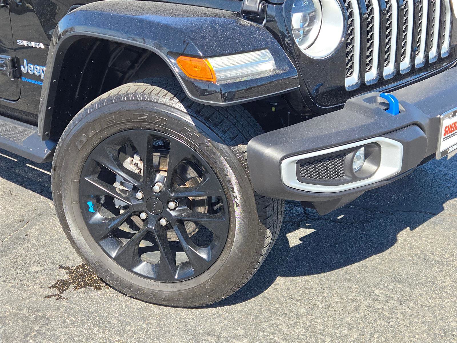 Certified 2023 Jeep Wrangler Sahara w/ Cold Weather Group image 4