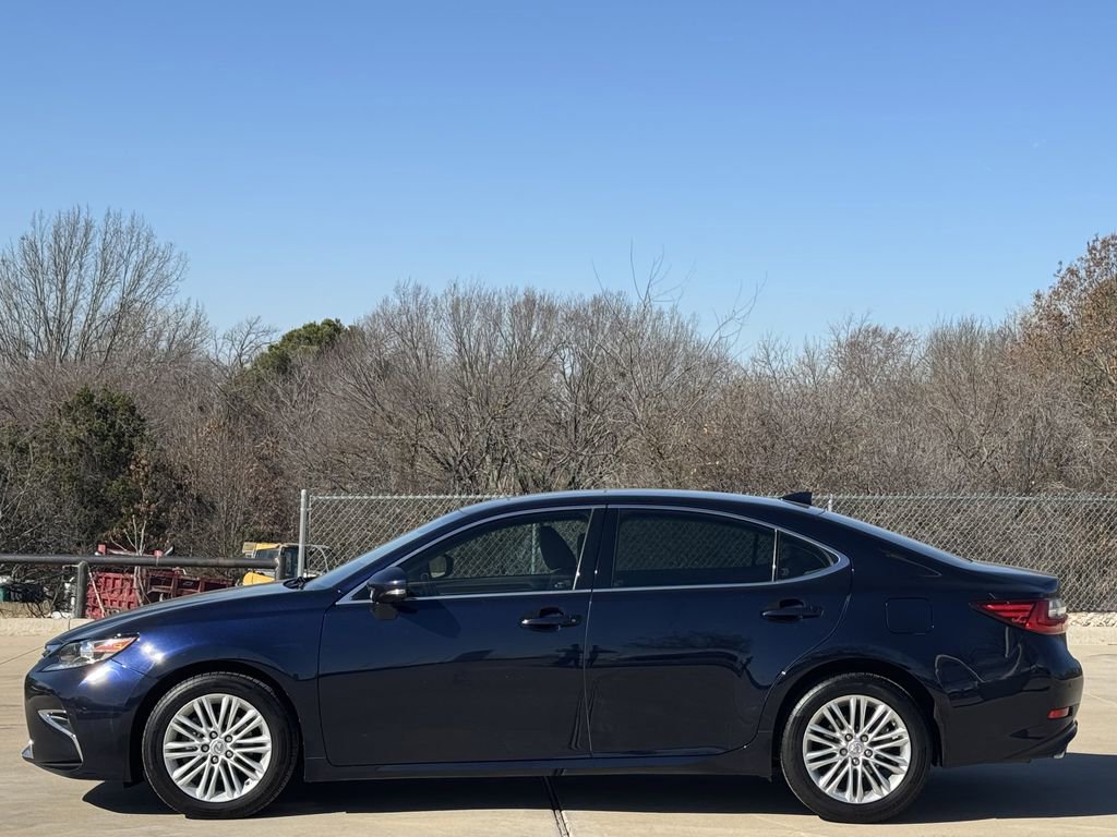 Used 2018 Lexus ES 350 w/ Premier Package image 3