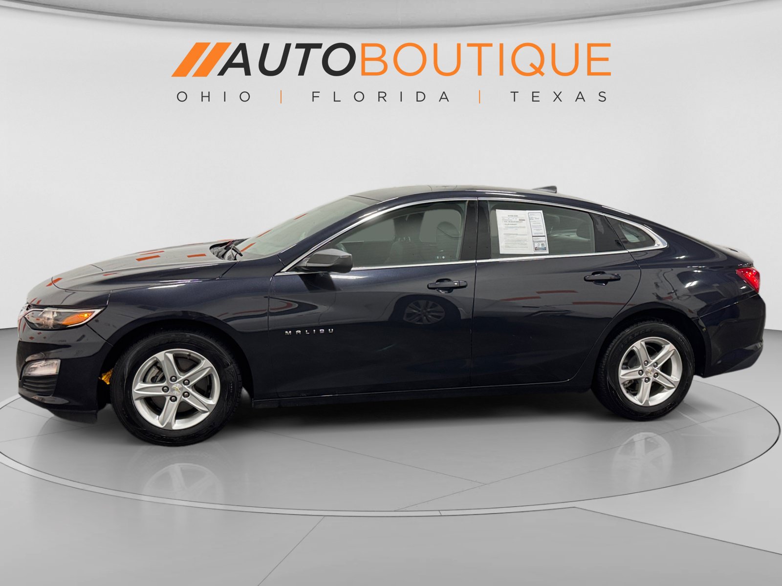 Used 2023 Chevrolet Malibu LS FWD image 2