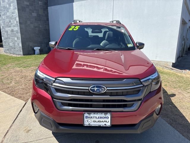 Used 2025 Subaru Forester Premium AWD/4WD image 9