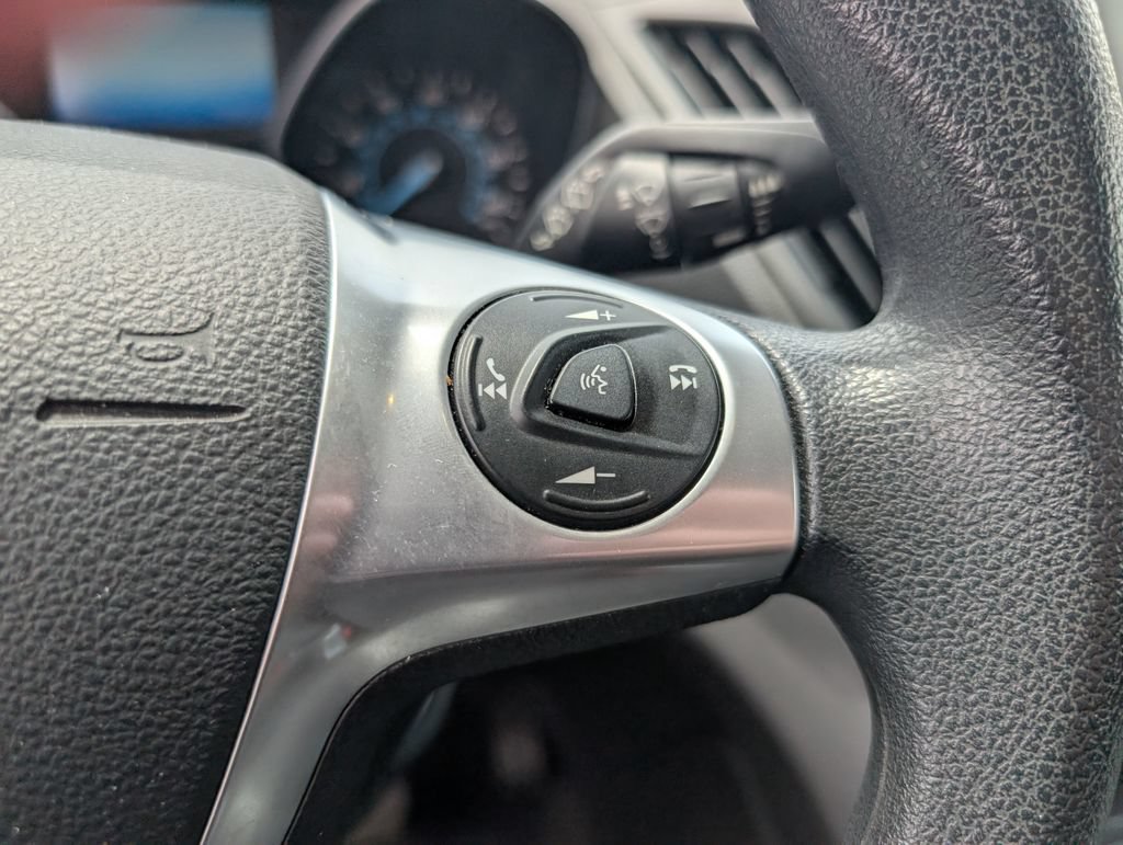 Used 2016 Ford Escape SE w/ Equipment Group 201A FWD image 13