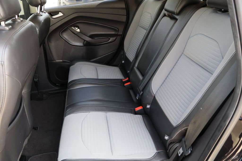 Used 2019 Ford Escape SE FWD image 24