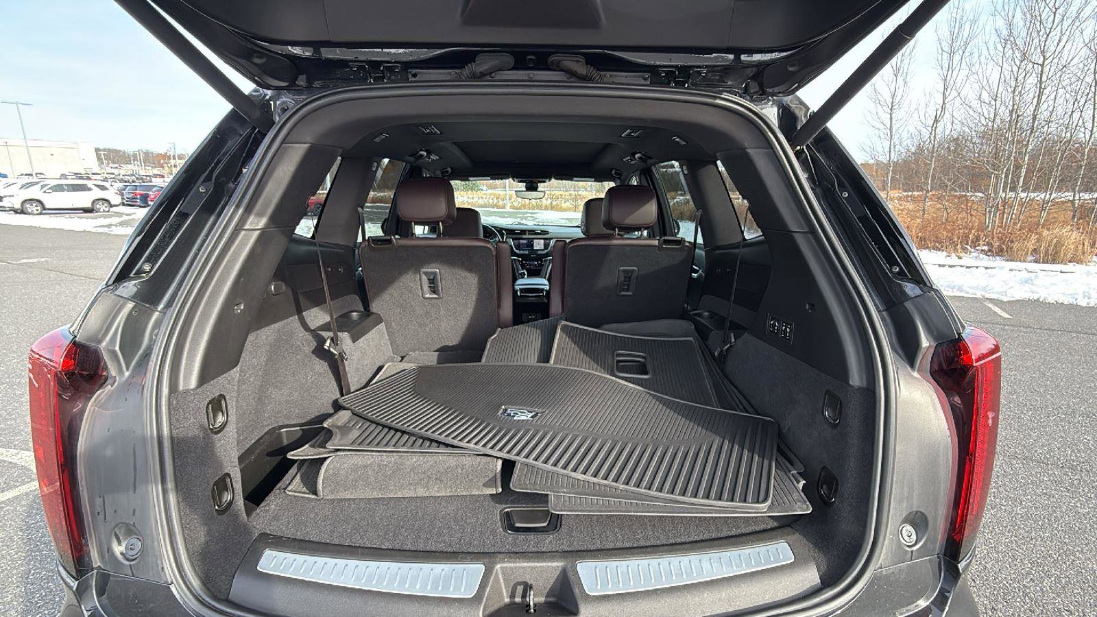 Used 2020 Cadillac XT6 Premium Luxury image 23