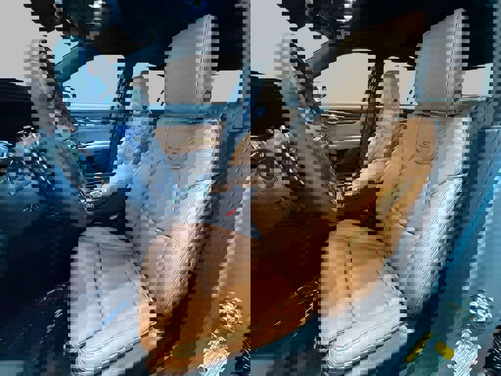 New 2026 Cadillac CT5 V w/ Platinum Package image 2