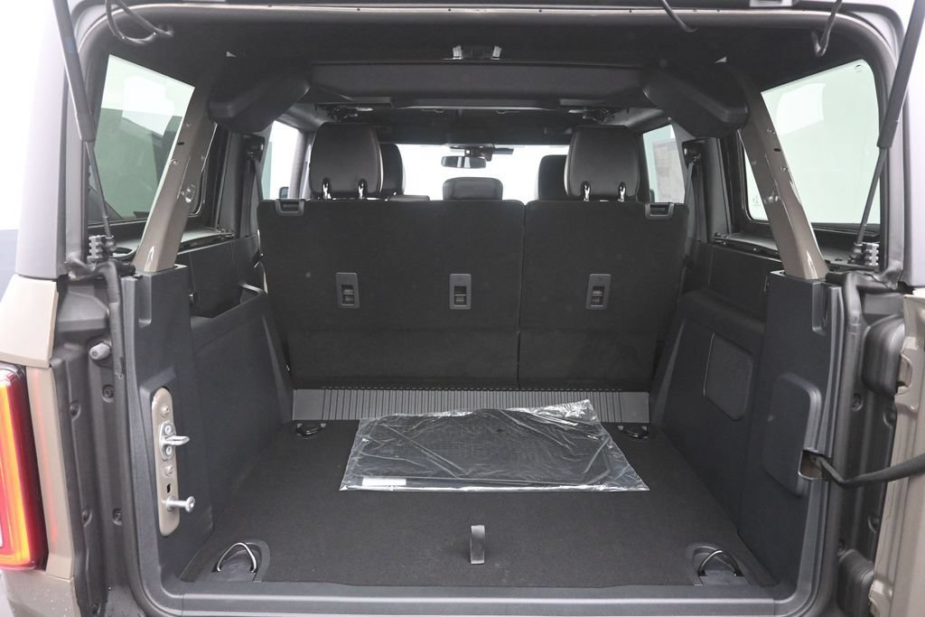 New 2026 Ford Bronco Outer Banks AWD/4WD image 12