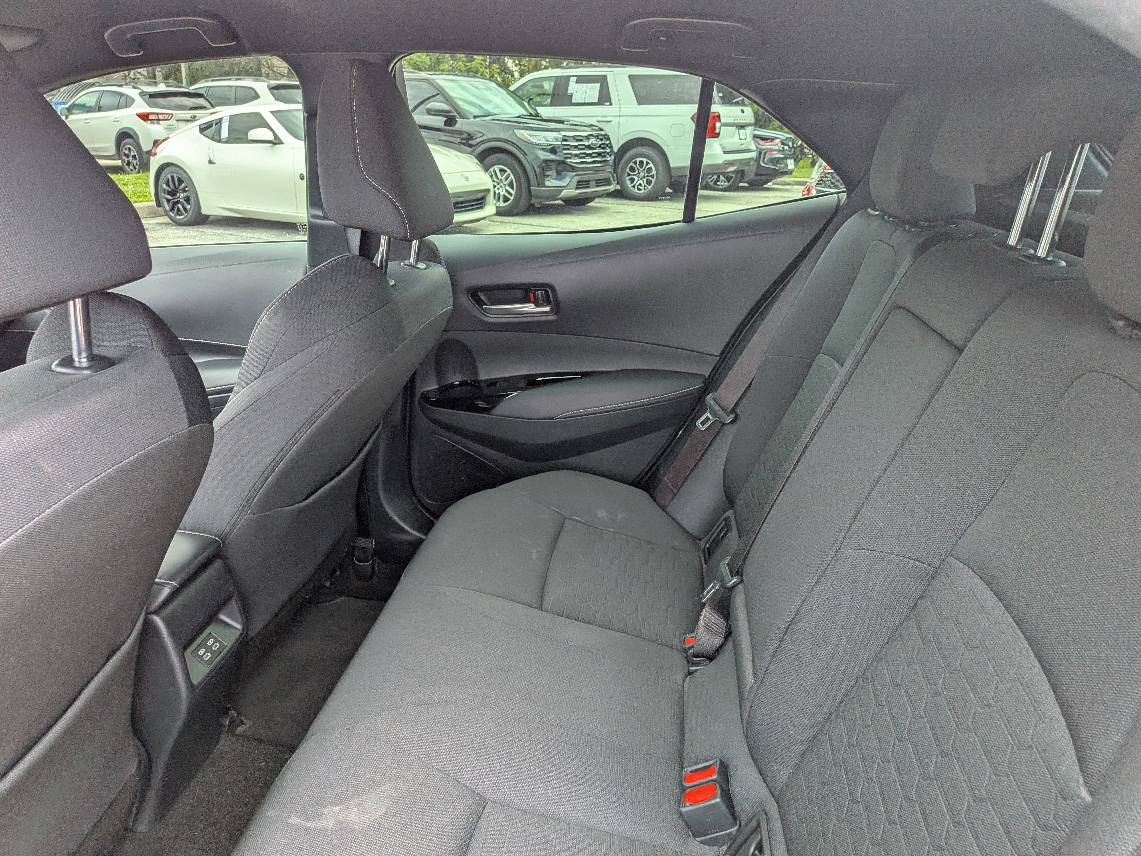 Used 2025 Toyota Corolla SE FWD image 14