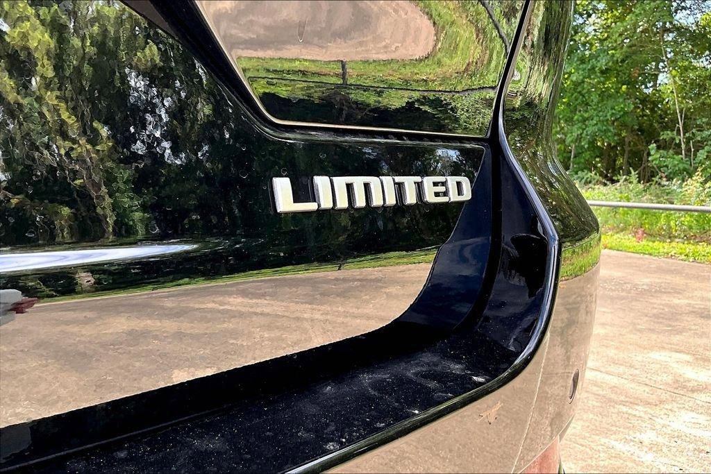 New 2025 Jeep Grand Cherokee Limited w/ Trailer Tow Package image 12