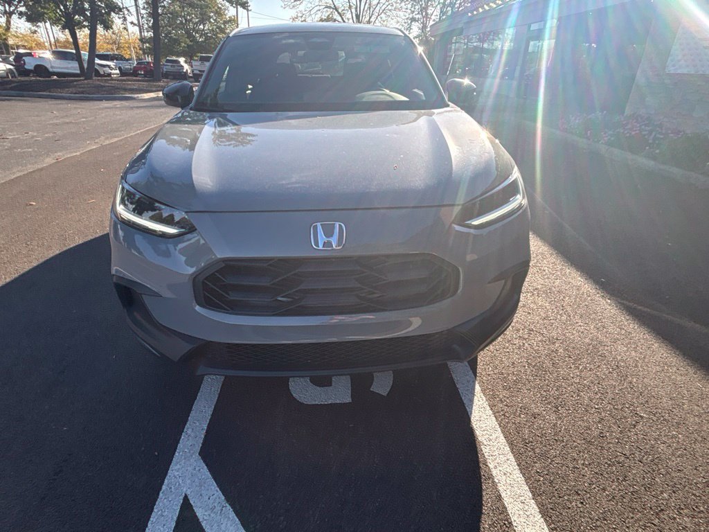 Used 2024 Honda HR-V Sport image 3