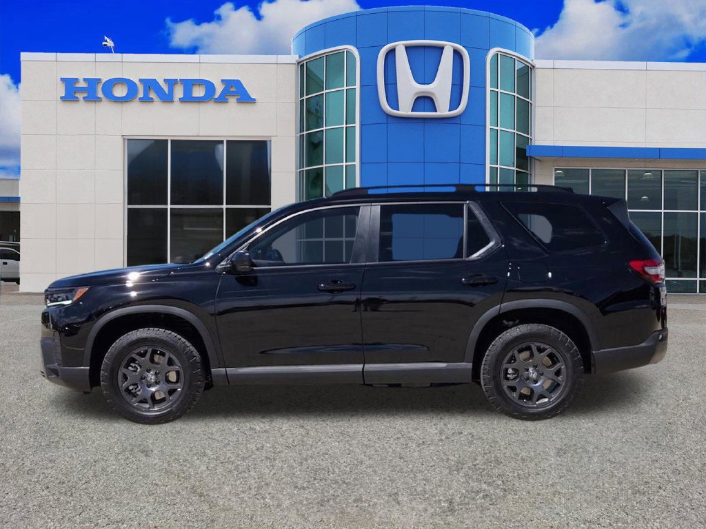 New 2026 Honda Pilot TrailSport image 6