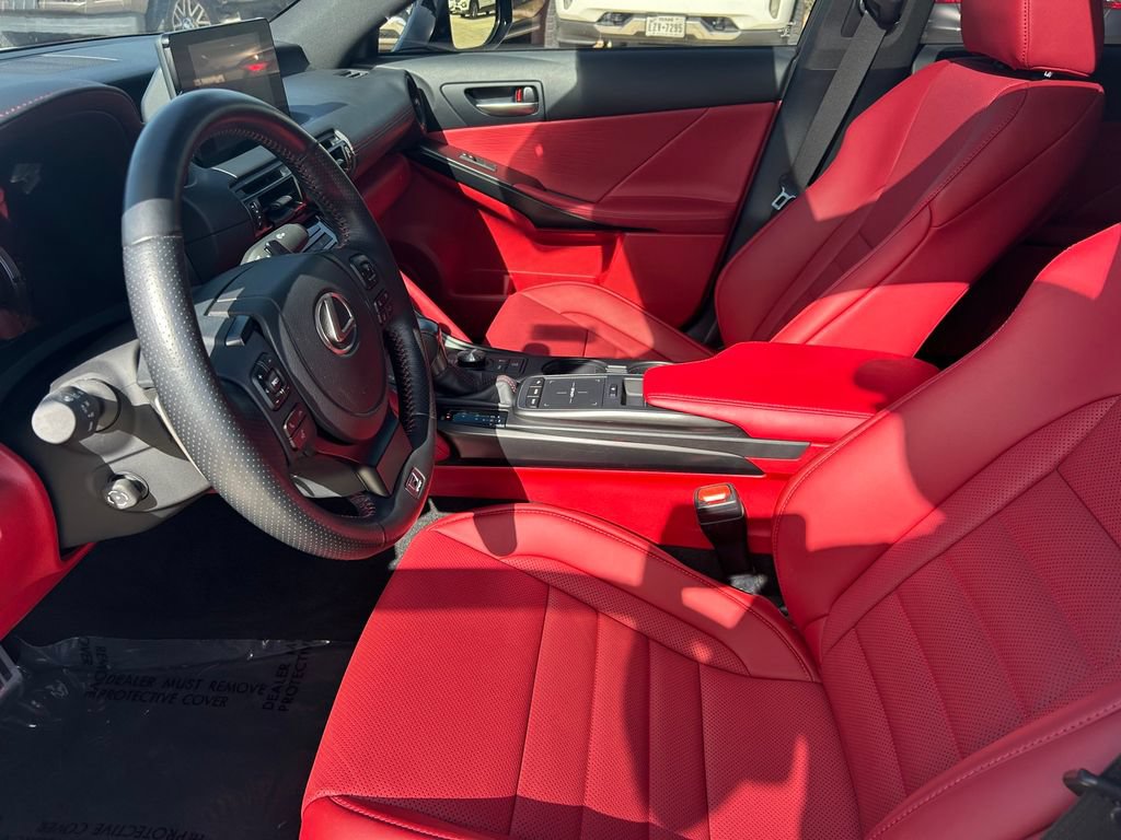 Used 2025 Lexus IS 500 RWD image 11