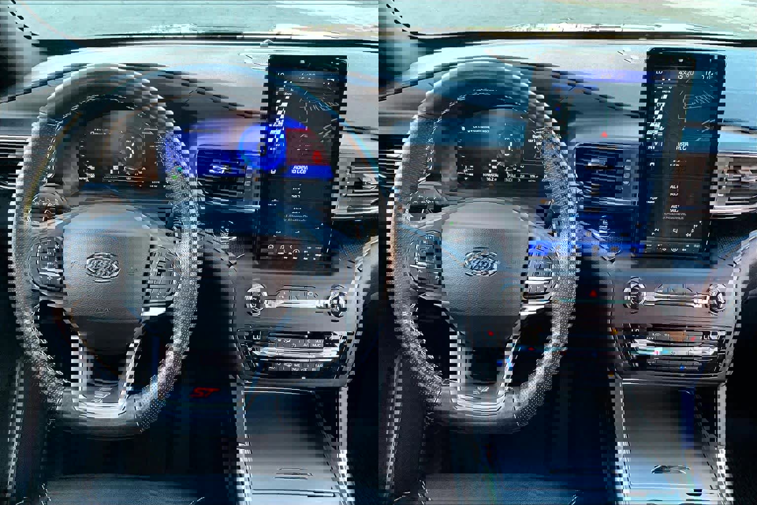 Used 2020 Ford Explorer ST w/ ST Street Pack image 16