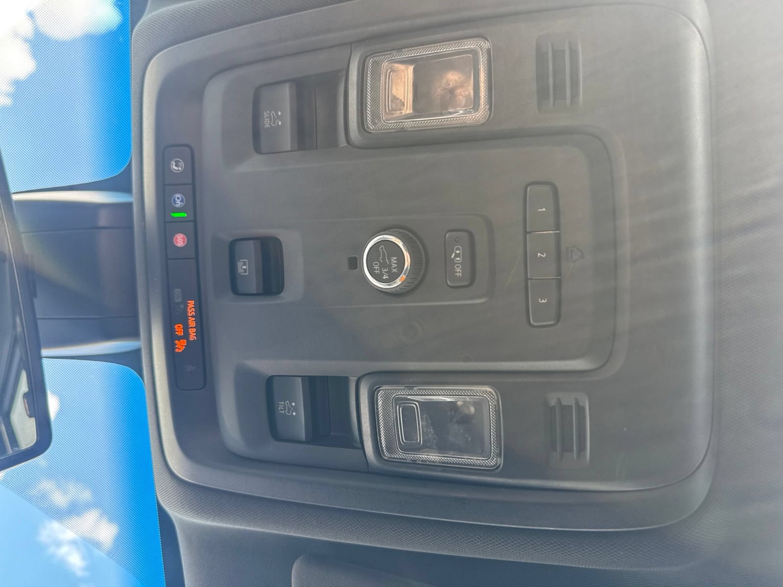Used 2022 Chevrolet Suburban LT RWD image 26