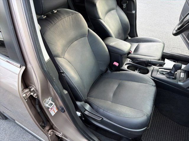 Used 2016 Subaru Forester 2.5i Touring w/ Eyesight & Navigation System AWD/4WD image 24