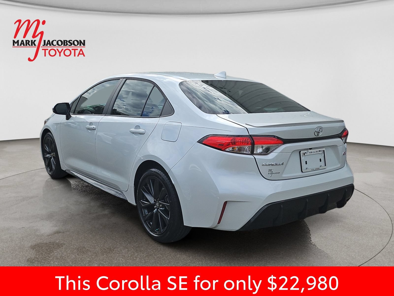 Used 2023 Toyota Corolla SE FWD image 14