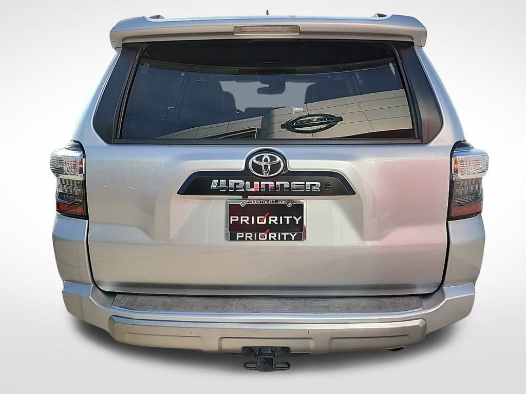 Used 2020 Toyota 4Runner TRD Off-Road Premium image 4