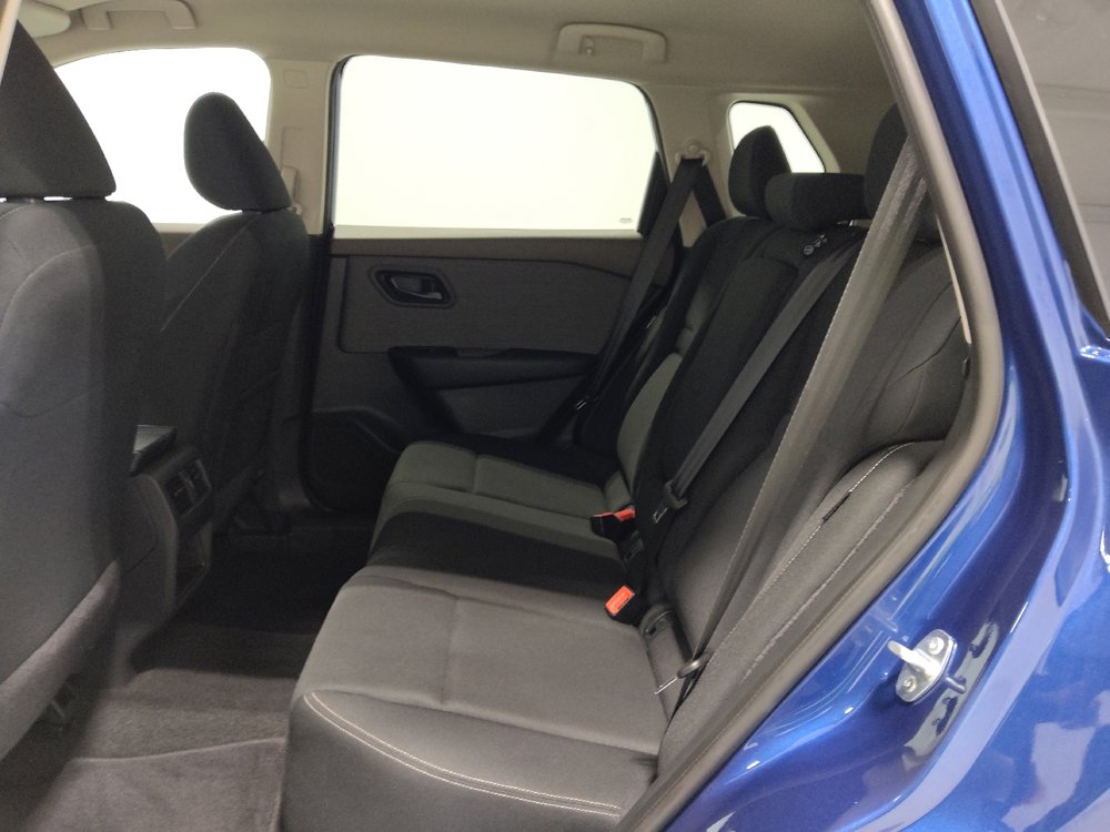 Used 2023 Nissan Rogue S image 18