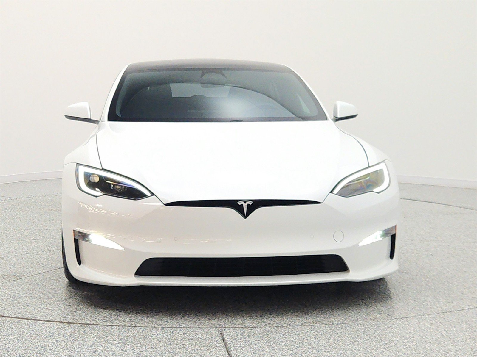 Used 2023 Tesla Model S Plaid AWD/4WD image 2