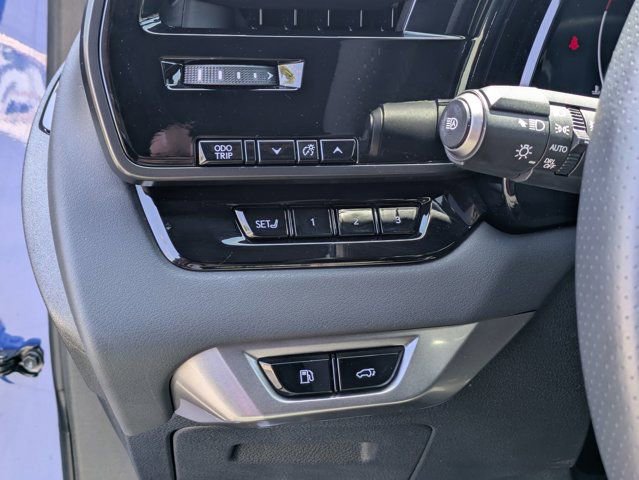 Used 2023 Lexus RX 350 F Sport w/ Cold Area Package AWD/4WD image 24