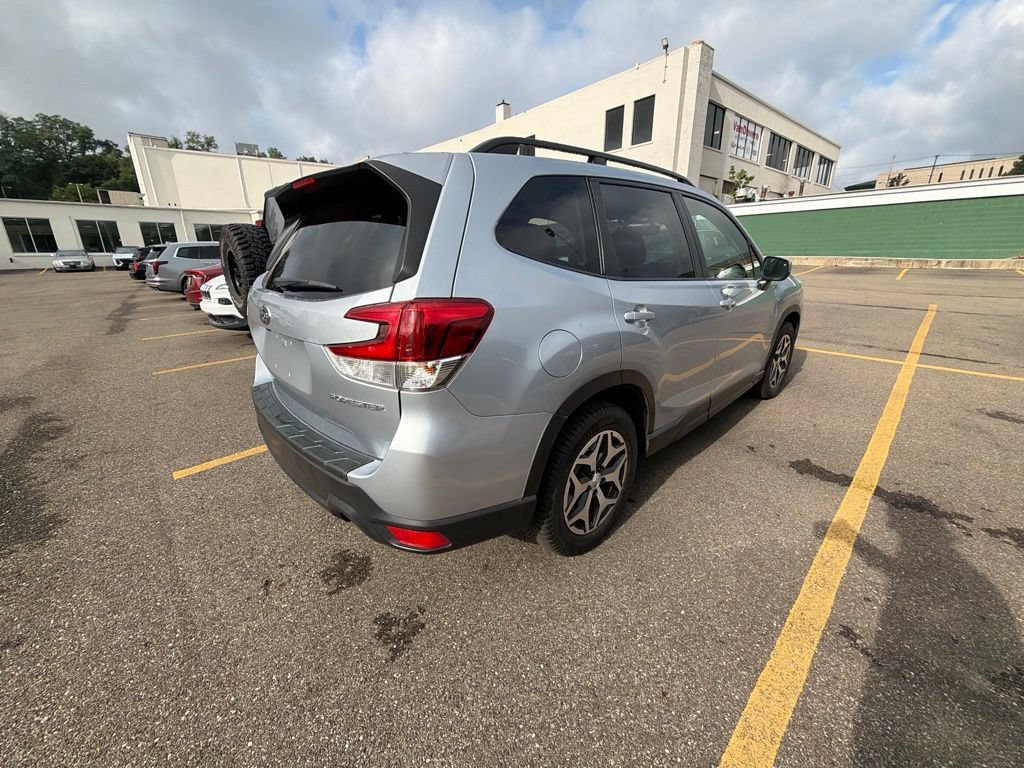 Used 2020 Subaru Forester Premium w/ Popular Package #1 AWD/4WD image 6