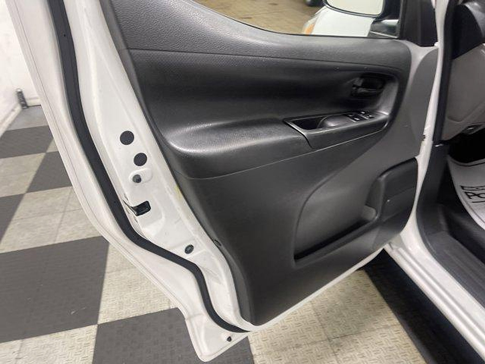 Used 2017 Chevrolet City Express LS FWD image 8